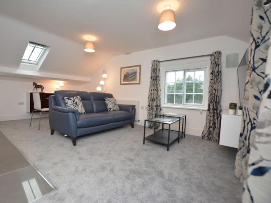 Welcoming Luxury In A Grade Ii Listed Building *