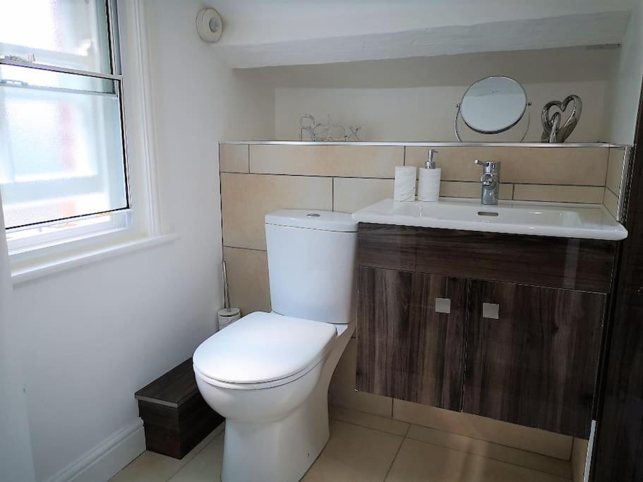 Welcoming Luxury In A Grade Ii Listed Building *