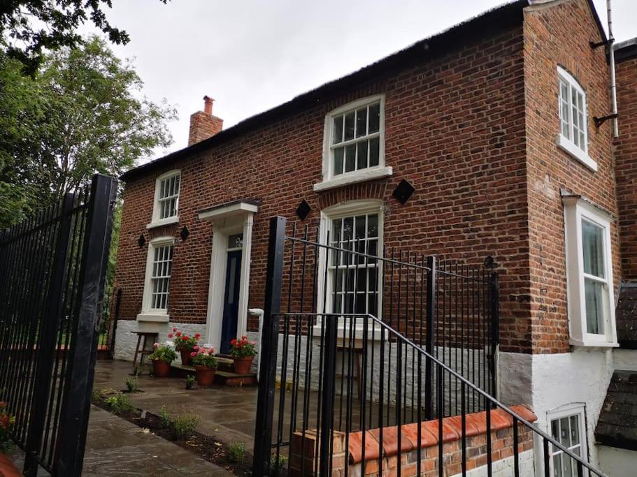 Apartment Welcoming Luxury In A Grade Ii Listed Building Chester